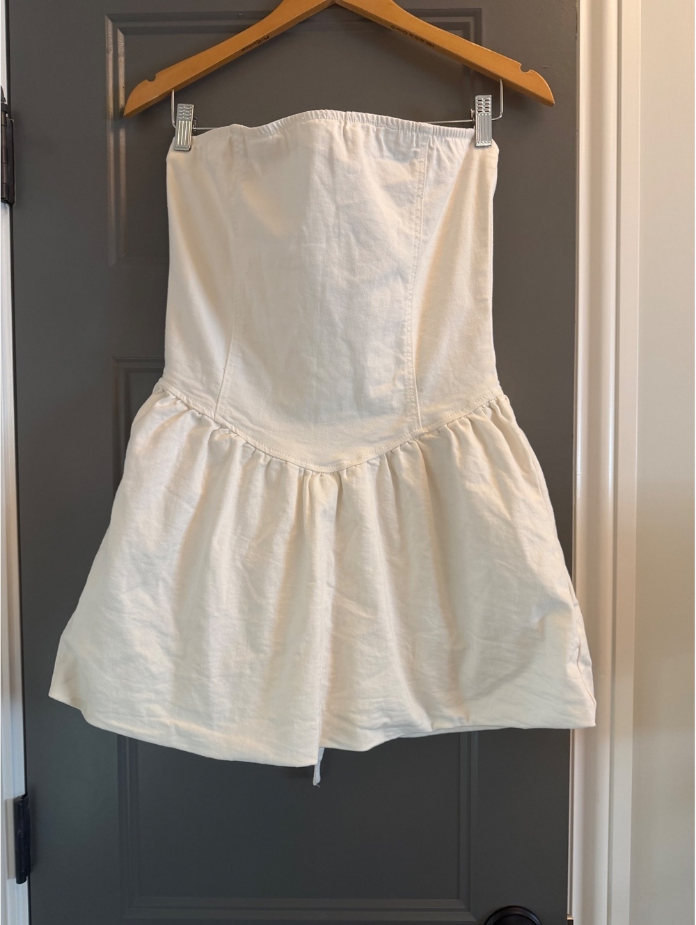 Jolie & Joy Jeans cream white  denim Strapless lined bubble hem Sz L